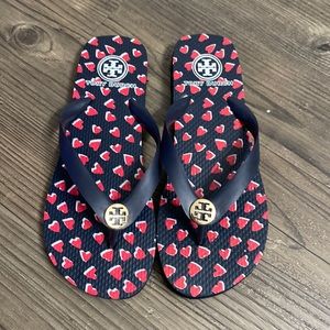 Tory Burch navy blue flip flops sandals size 7